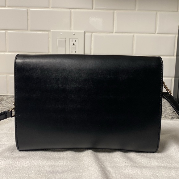 Kate Spade Crossbody bag with gold chain accent - Picture 4 of 9